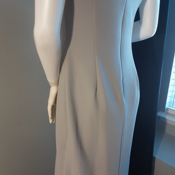 EVENING GOWN by ADRIANNA PAPELL - Picture 8 of 8